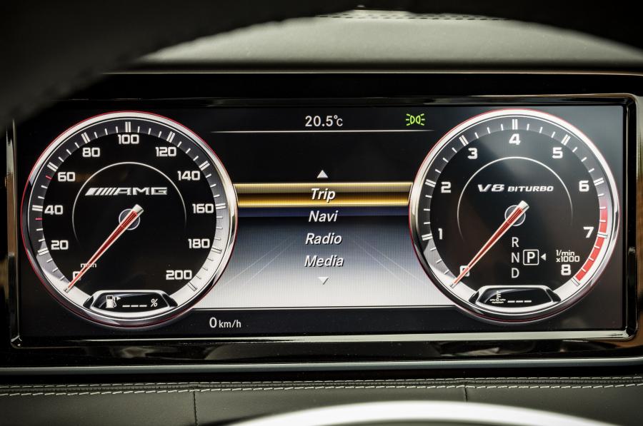  Mercedes-AMG S63 Cabriolet 2015 года  (UK) (фото 5 из 30)